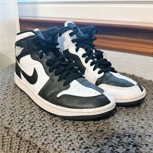 Nike Air Jordan 1 Mid SE Homage High Tops